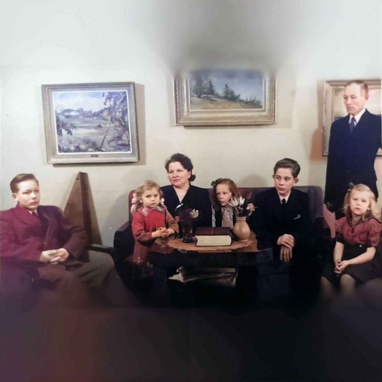 cover art for Katrin suvun historiaa - isovanhemmat sekä Sylvin ja Väinön tarina