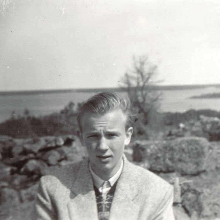 cover art for Koulumuistoja - Tässä jaksossa kerrotaan Heikin kouluvuosista 