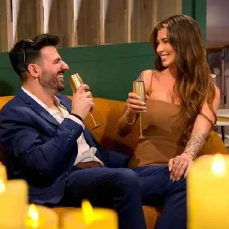 cover art for Love Is Blind S9 Eps 7-9 - A Real Sliding Doors Moment