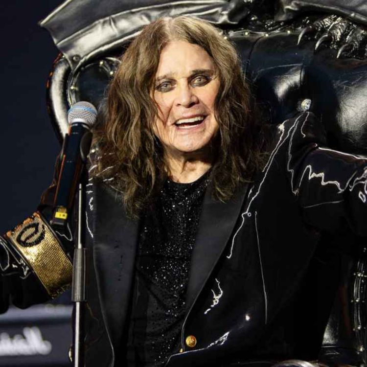 cover art for ¿POR QUÉ nos estamos quedando sin "FAMOSOS DE VERDAD"? | Minicast