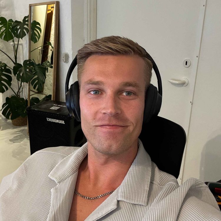 cover art for DJTILBUD.dk - Sådan byggede de 3 tilbuds platform fra bunden uden faglig erfaring