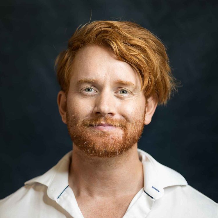 cover art for Hans bror tog sit liv - nu bygger han Social Vibes mod ensomhed