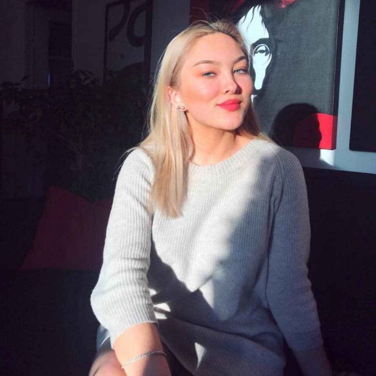 cover art for Mordet på Siri 