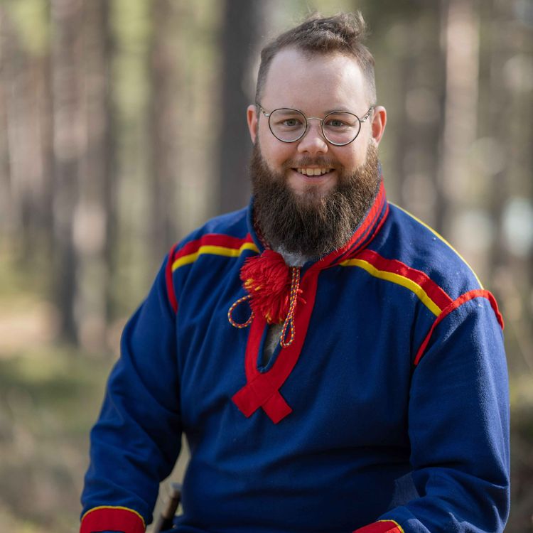 cover art for Avsnitt 24 - Juhán Niila Stålka "Ingen är död förens man slutar jojka den " JOKKMOKK 