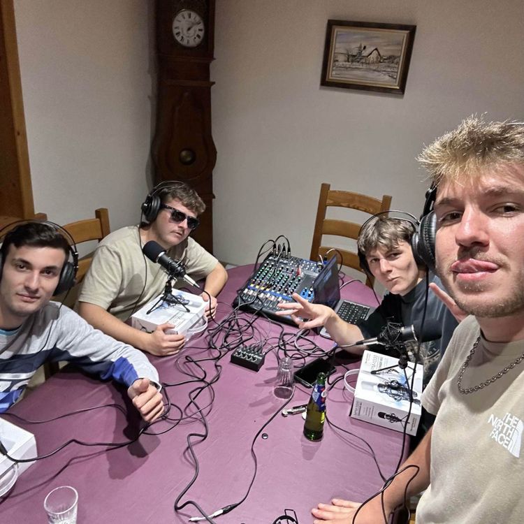 cover art for PAP S1/E7 - Futbolín