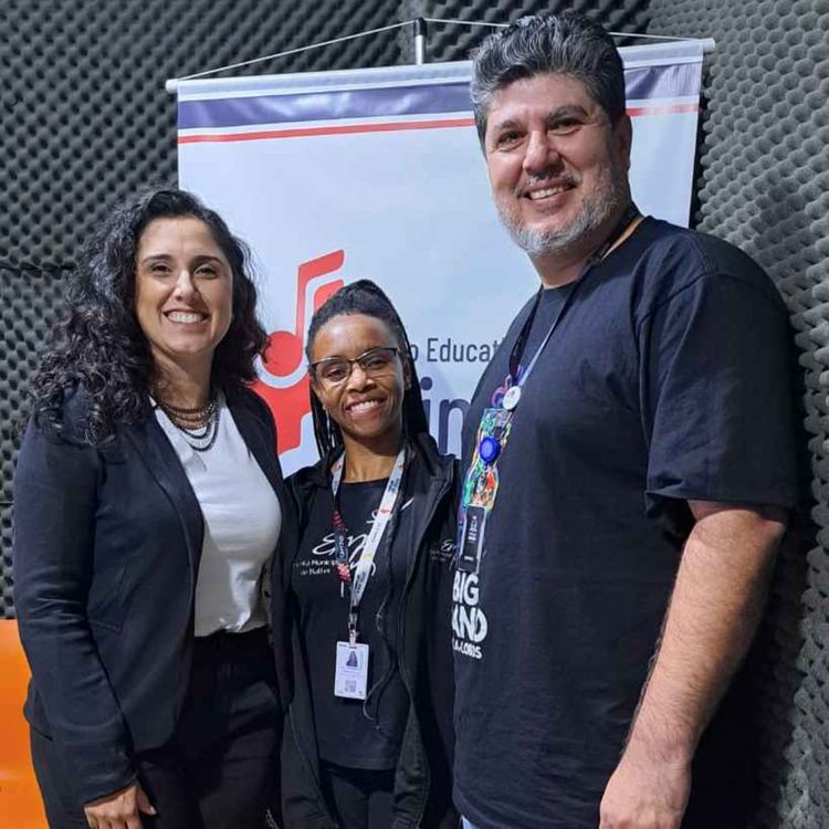 cover art for PAPO EM DIA - Alunos da Rede Municipal e da Casa da Cultura levam mais de 50 apresentações aos Palcos Abertos - Juliana da Silva Alano e Alessandra Hilário