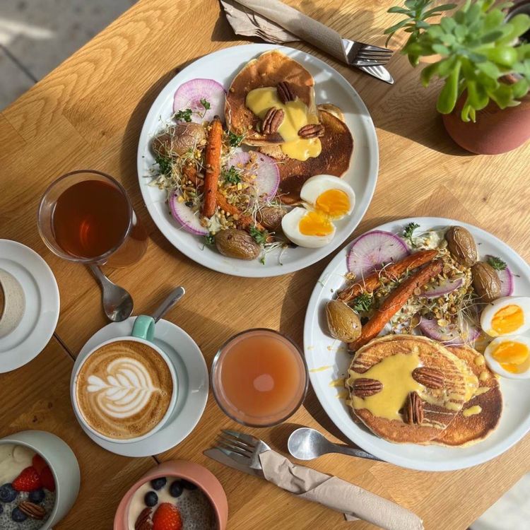 cover art for Laura ~ la foi