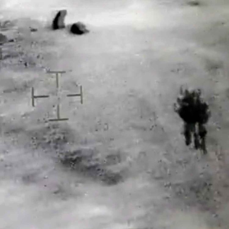 cover art for Manet UFO - Något som skymtas vid militärområden