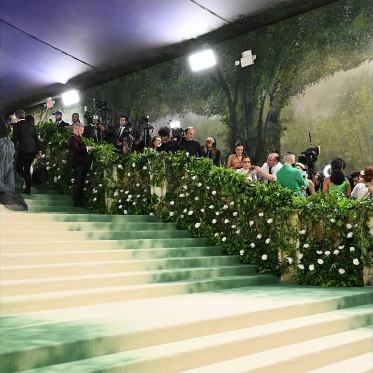 cover art for Met-Galaen 2024