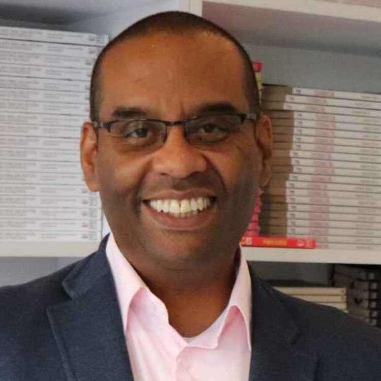 cover art for Más digitales... o más humanos: "Lo que callan los amantes del mañana"