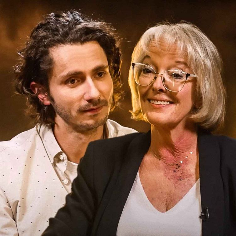 cover art for SES ACCOUCHEMENTS LES PLUS FOUS (SAGE-FEMME) 