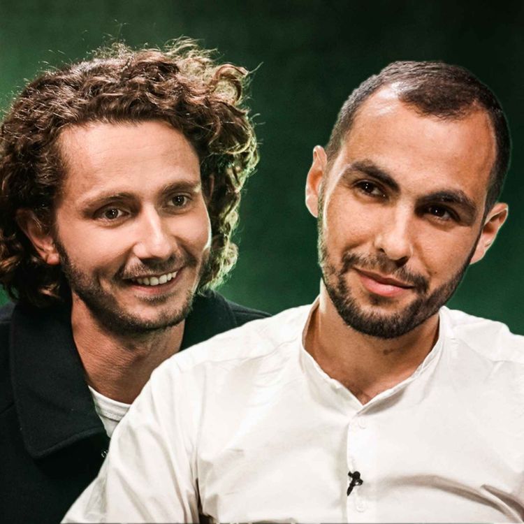 cover art for HACKER, IL ARRIVE À RENTRER PHYSIQUEMENT DANS DES BÂTIMENTS ULTRA SURVEILLÉS