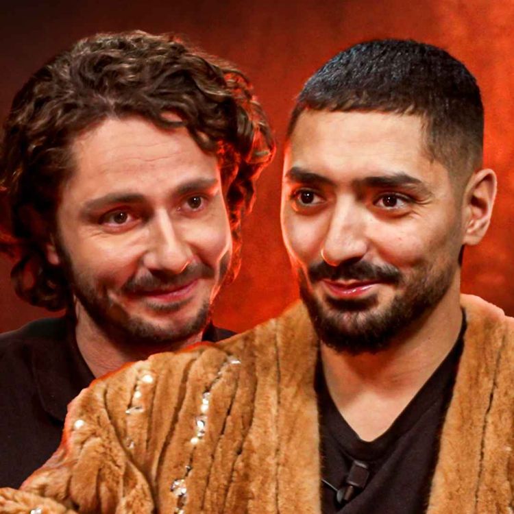 cover art for SNEAZZY A FAILLI MOURIR DANS UN CRASH D'AVION ! (SA RELATION AVEC NEKFEU, TIMIDITÉ AVEC LES FILLES)