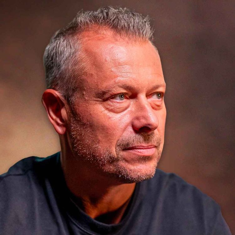 cover art for CASCADEUR DE CINÉMA : SES CASCADES LES PLUS FOLLES (JAMES BOND, TAKEN, FAST & FURIOUS…)