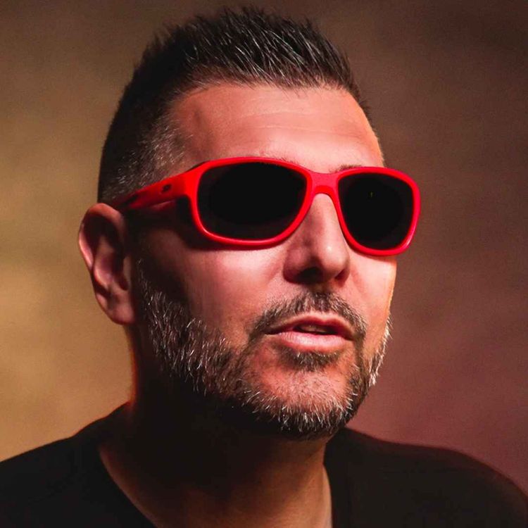 cover art for SON OPHTALMO LUI CRÈVE LES DEUX YEUX PAR ERREUR, IL FINIT AVEUGLE