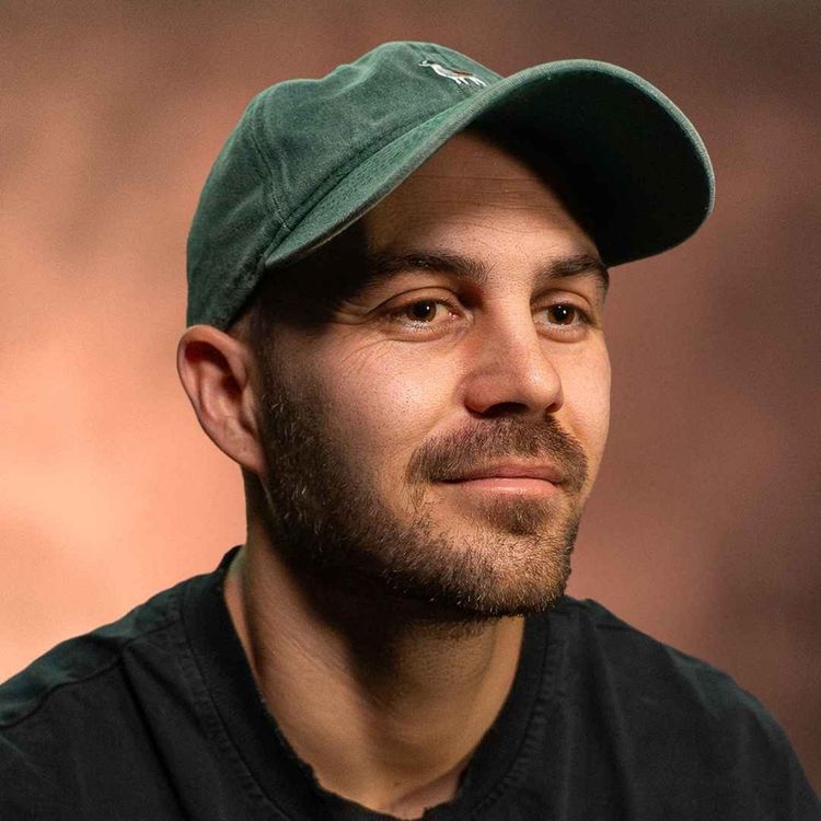 cover art for TRIBUS C*NNIBALES, CHIMPANZÉS, LIONS… IL PHOTOGRAPHIE DES MOMENTS ET DES ANIMAUX RARISSIMES