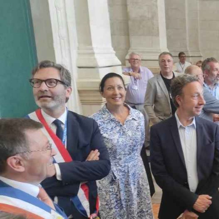 cover art for Baugé-en-Anjou. Le tribunal transformé en Maison du Citoyen Connecté - Florence Dabin - mardi 15 juillet 2025