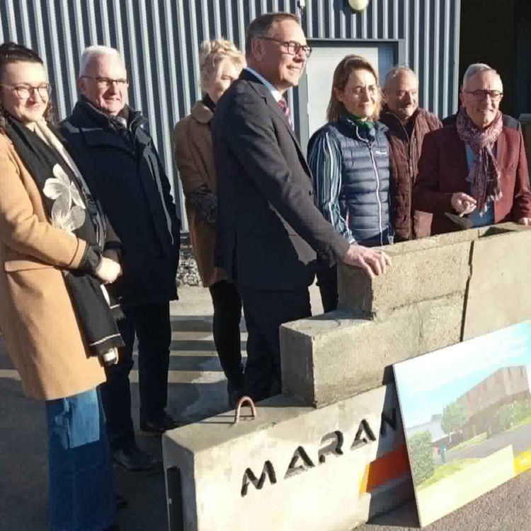 cover art for Longué-Jumelles. Pose de la première pierre du nouveau bâtiment Nunhems - Céline Souti - jeudi 27 novembre 2025