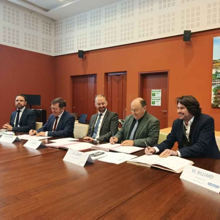 cover art for Noyant-Villages. Extension de la Salamandre à Lasse : signature d’une convention - Matthieu Billiard - vendredi 9 janvier 2025