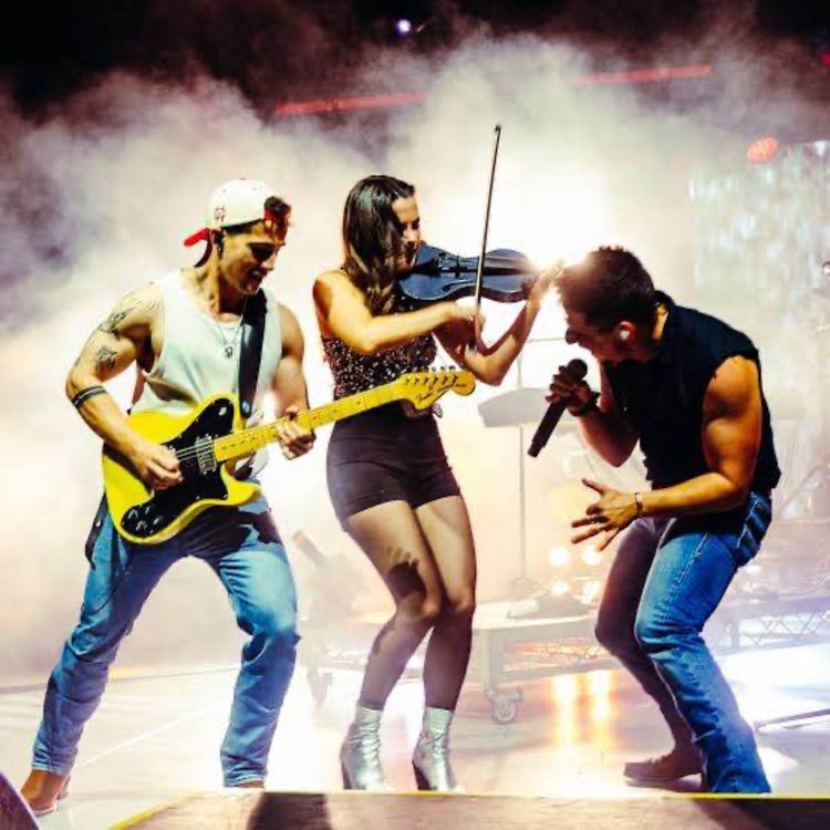 cover art for From Bowling Alleys to 20,000 at CMC Rocks - James Johnston