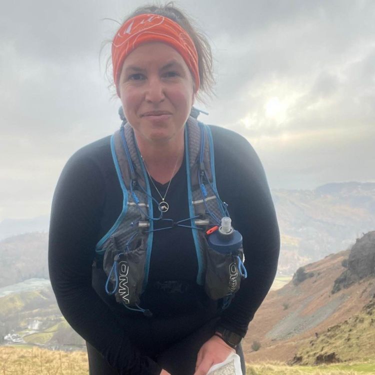 cover art for THE RUNNERS | Fran Blackett