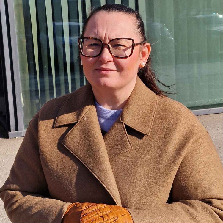 cover art for Vær frampå!: Liv Øvstedal Mykkeltveit – Seniorskattejurist i Skatteetaten – fagavdeling utland