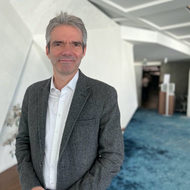 cover art for TranSpod L'Interview Flavien Neuvy, directeur de l’Observatoire Cetelem BNP Paribas.