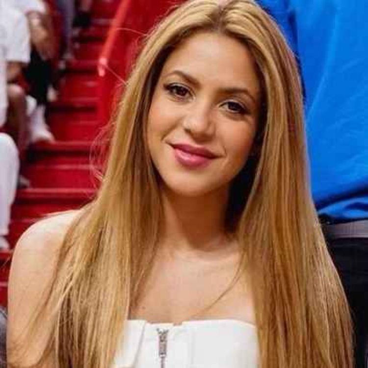 cover art for Shakira: El Camino hacia la Cima de la Música Global