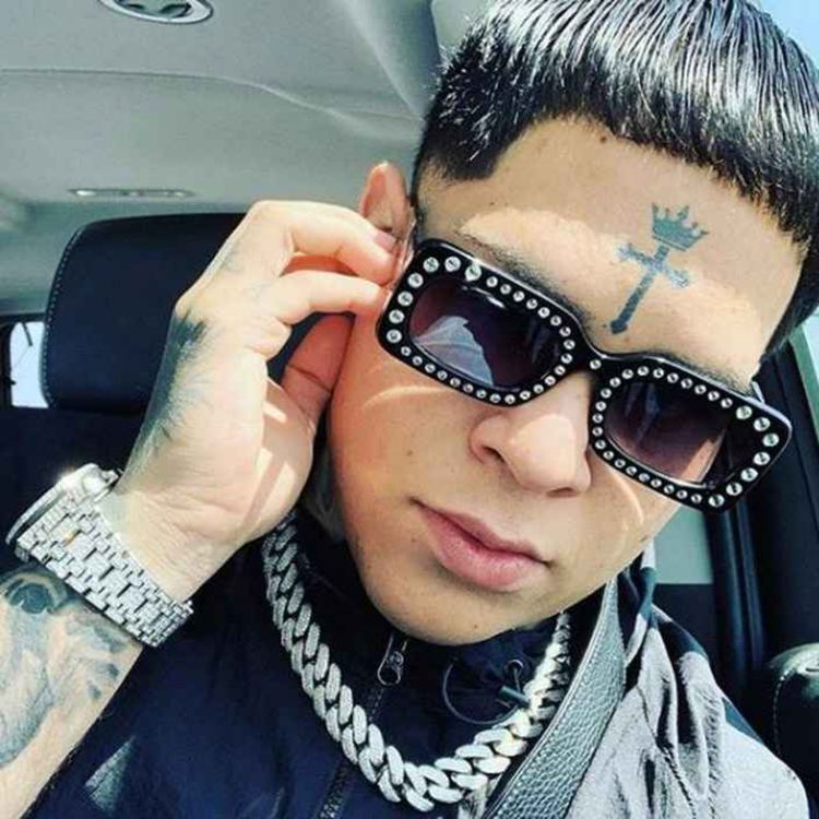 cover art for Almighty: Detrás de las Canciones y las Polémicas