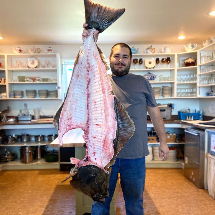 cover art for A 100% Canadian restaurant means no lemons, chocolate or black pepper