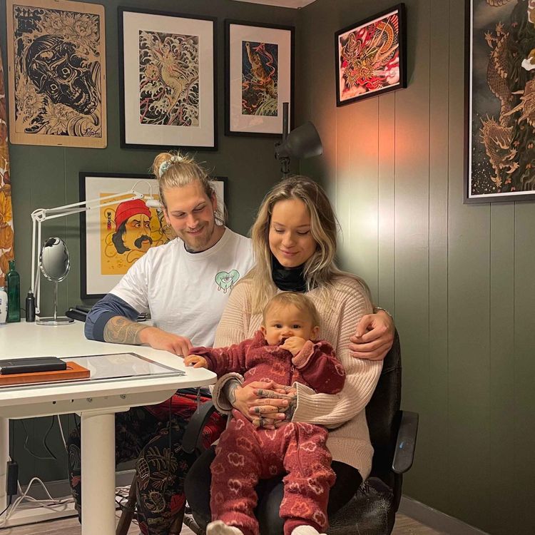 cover art for Tatoveringsstudio på Dombås? Hæ? Ja, det er helt sant