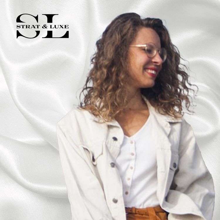 cover art for Tout savoir sur le CUIR D'AUTRUCHE à la française, où savoir-faire rencontre durabilité, traçabilité et artisanat avec Marie Veyron, fondatrice de LAPLAINE et créatrice de NILAU