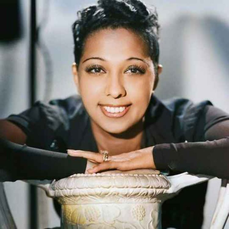 cover art for ⭐ ژوزفین بیکر؛ ستاره‌ای از جنس فولاد 💃