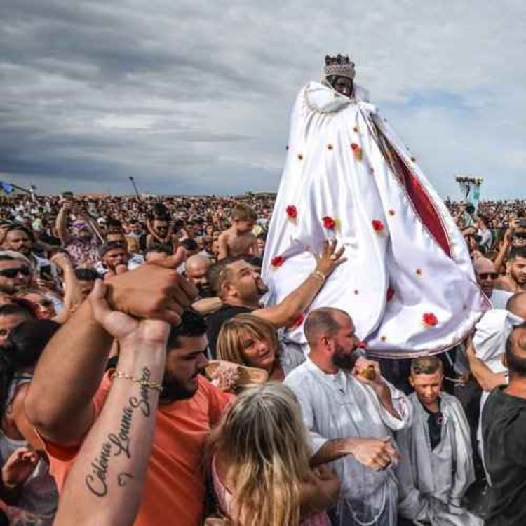 cover art for EP3# Des milliers de Gitans: la Foule, des Chevaux et Sainte Sarah: un moment hors du temps