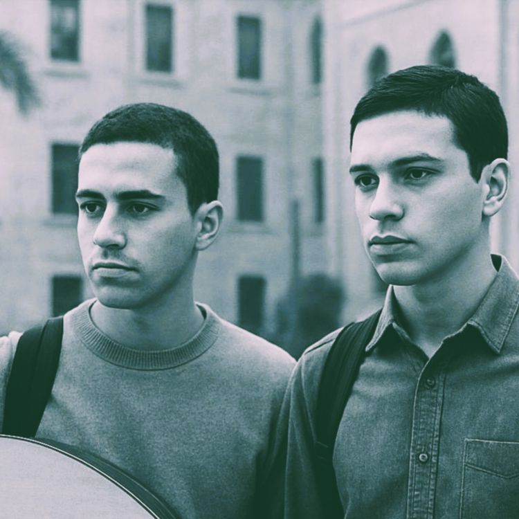 cover art for صاحبي اللي كتفه في كتفي