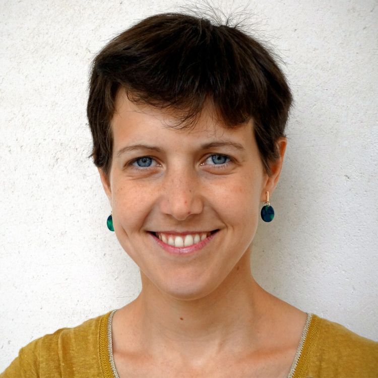 cover art for Majordomes et petites bonnes : dans l'intimité des grandes fortunes, avec Alizée Delpierre, auteure de "Servir les riches"