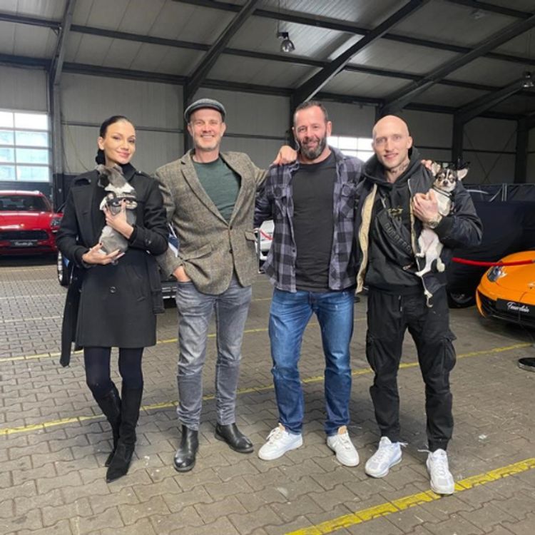 cover art for #10 Die Feuerstein's (Teil2)