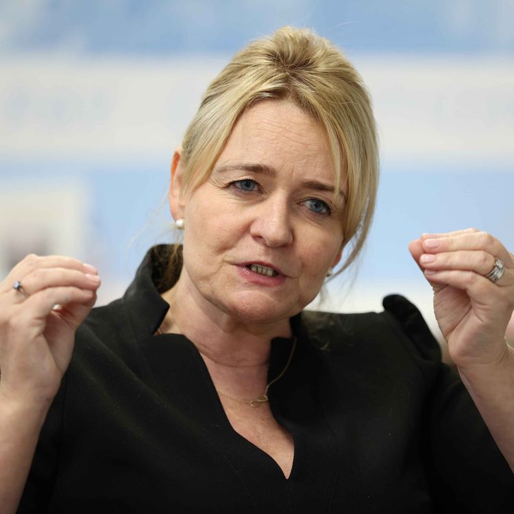 cover art for Unite leader Sharon Graham: Labour isn't being Labour. Farage could be PM