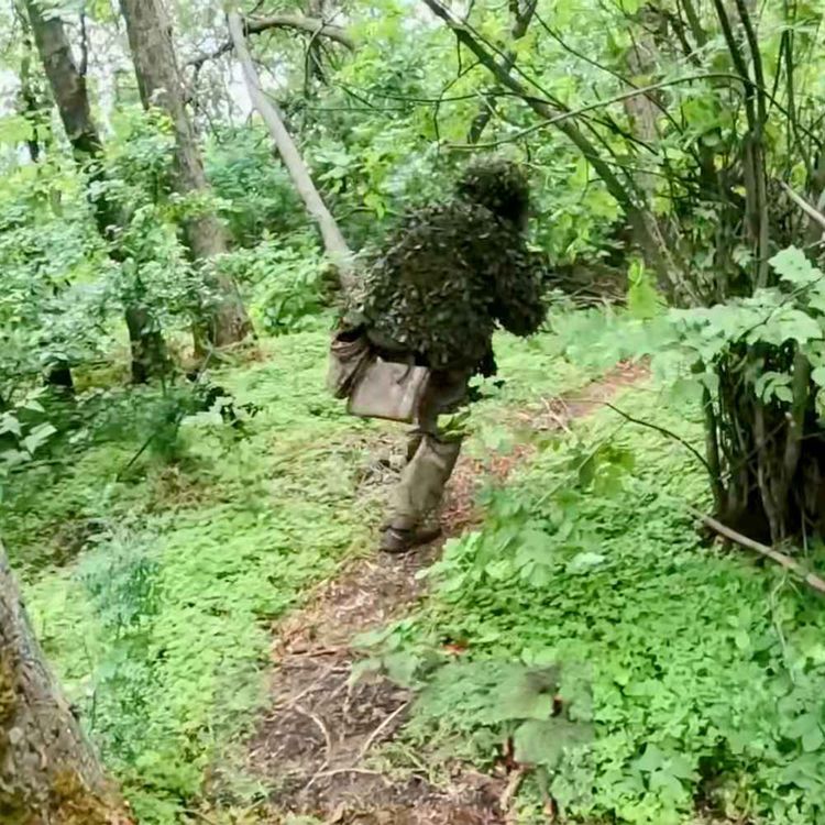 cover art for Over 330 Russian troops 'killed in failed attack' & Zelensky says African and Asian mercenaries fighting for Putin