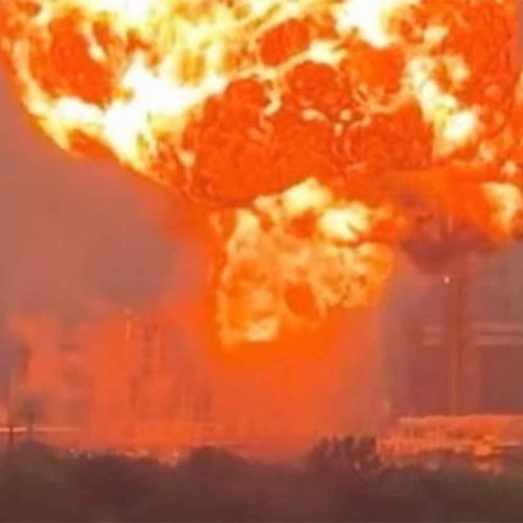 cover art for Gas shortages ‘finally’ hit Moscow as Kyiv intensifies strikes on refineries & David Knowles on the largest Nazi massacre in Ukraine