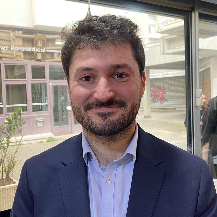 cover art for A Villeurbanne, Garabedian (LFI) prone "une inspection du logement"