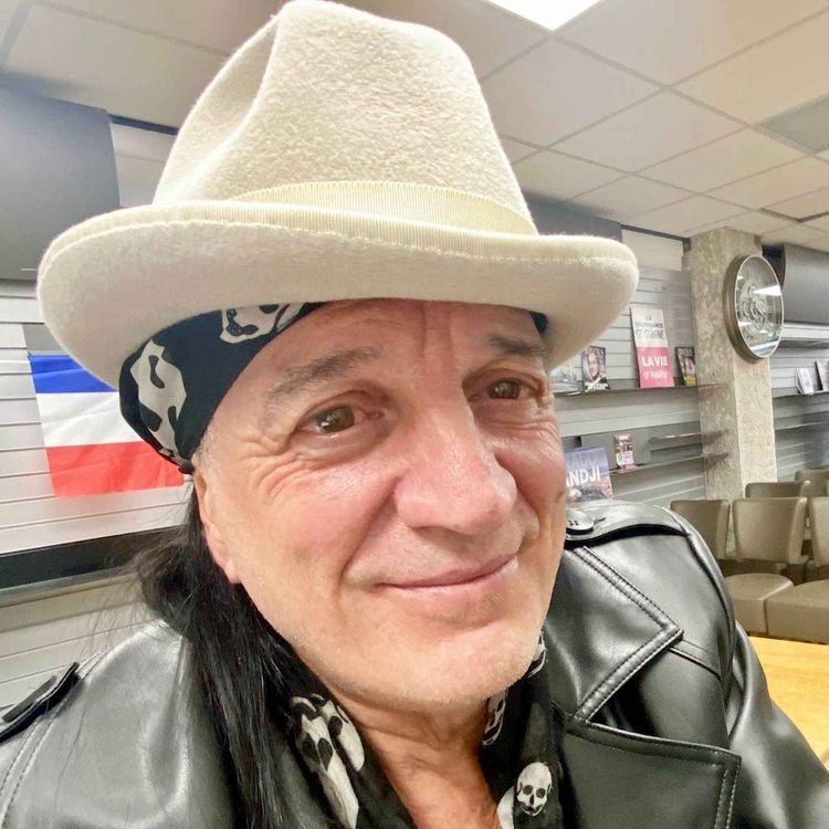 cover art for Municipales : Spartacus réfute son classement "extrême droite"