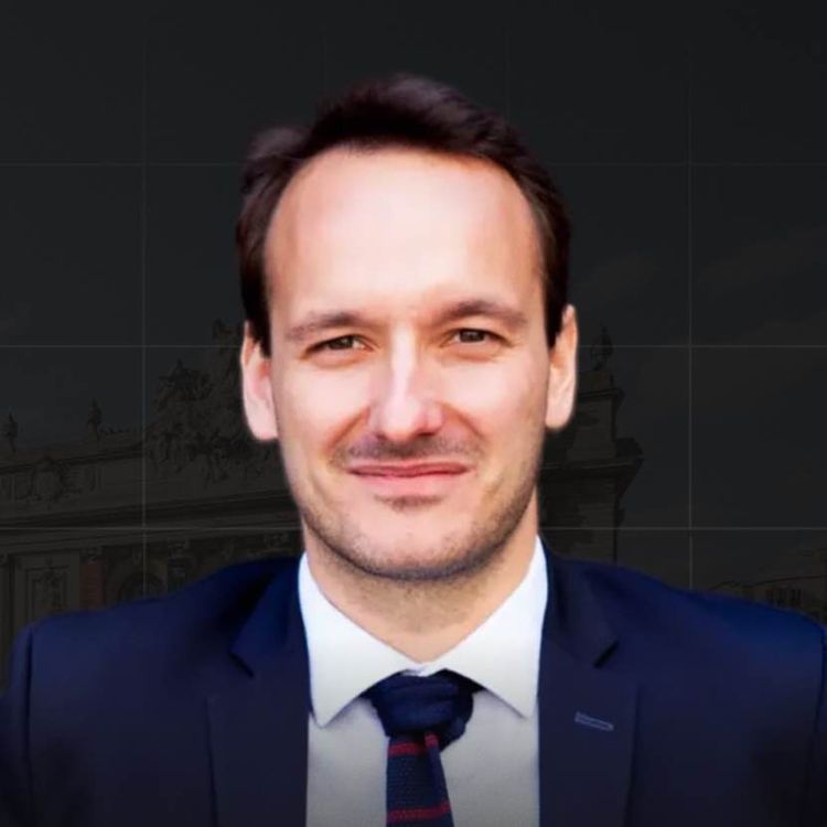 cover art for Créer son cabinet d’avocat : le parcours d’Erwann Sellier, avocat en droit public