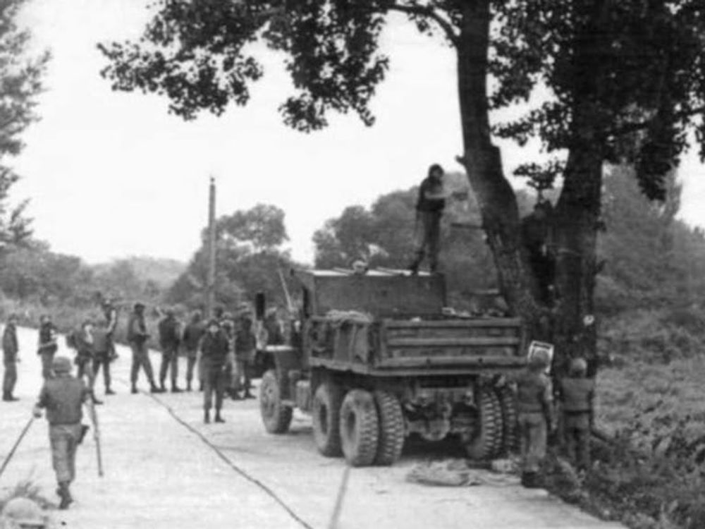 cover art for Episode 43: Korean Axe Murder Incident