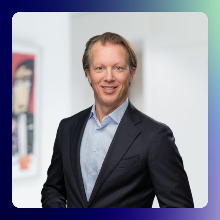 cover art for Frank Nowee - Internetondernemer, curator en de vreemdste vondsten in de boedel