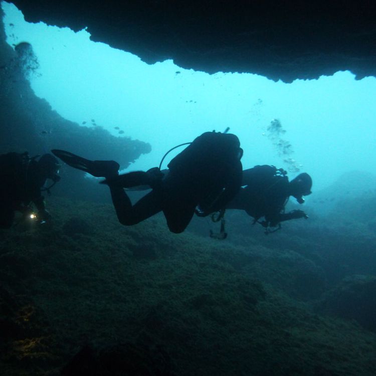 cover art for The Tragic Story of the 1973 Mount Gambier Cave Diving Accident