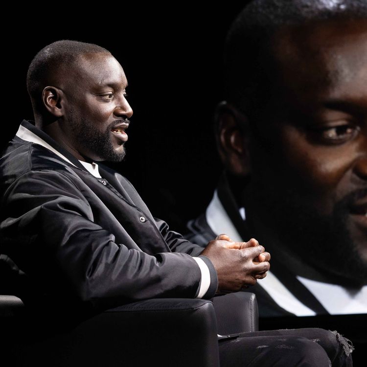 cover art for Ladji Doucouré, l'or au 110m haies