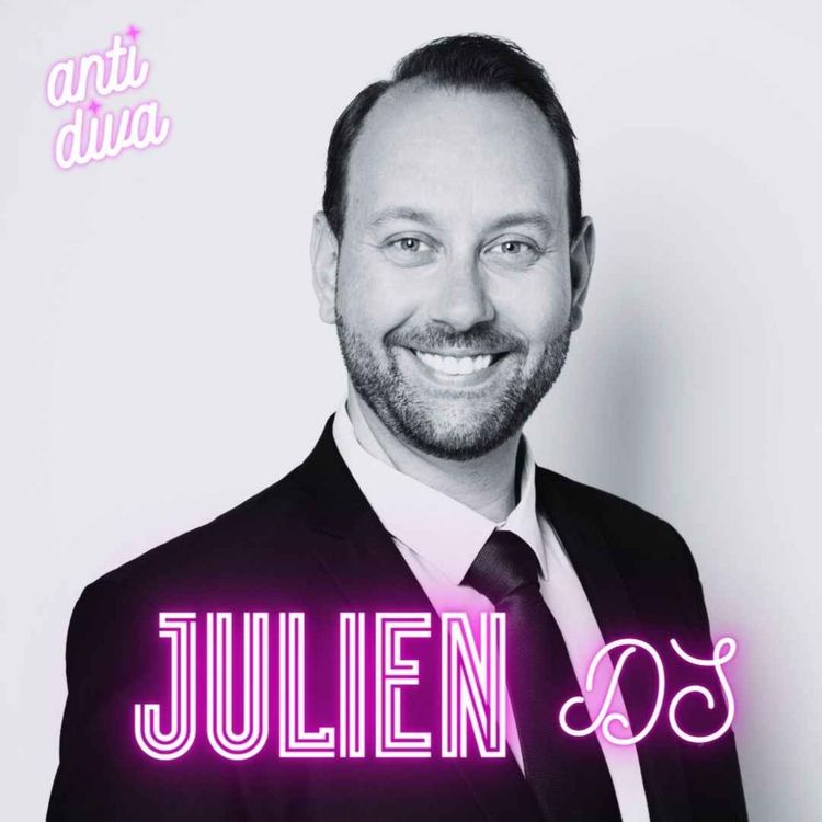 cover art for Julien DS : Tourner la page du chant, les chaises qui font clic-clic, et l'incarnation de Joseph