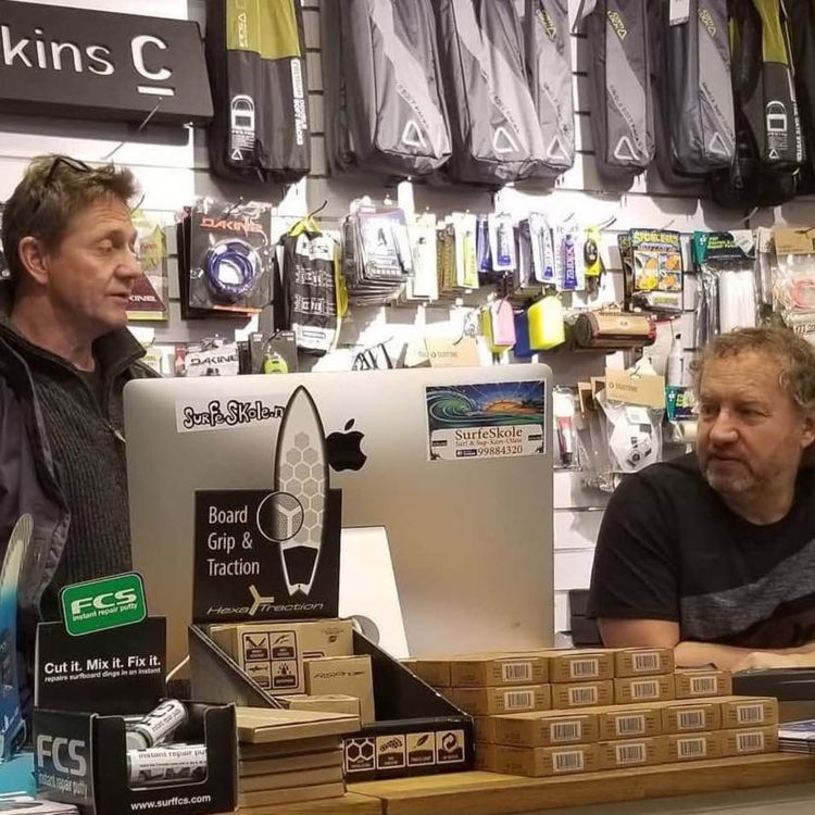 cover art for SØRF-PODDEN Episode 22. Roar Berge og Jørgen Michaelsen 