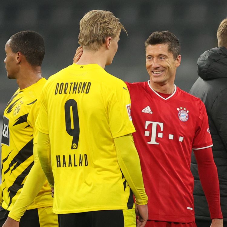 cover art for Derek Rae + Stewart Robson on Der Klassiker 🇩🇪 — and doing the commentary for EA Sports FC!